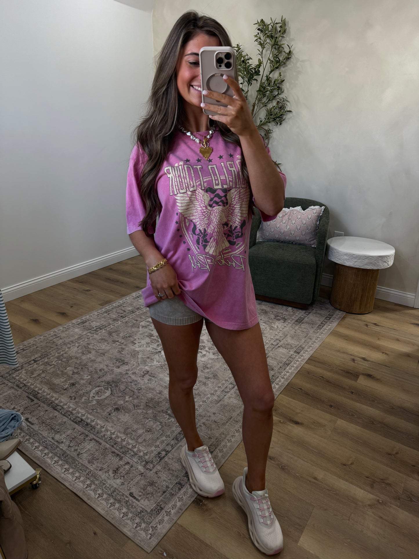 World Tour Rock n Roll Eagle Graphic Tee - pink
