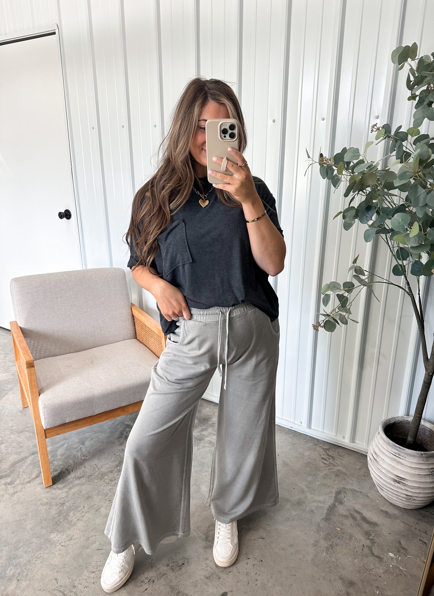 Droopy pocket tee - Ash Black