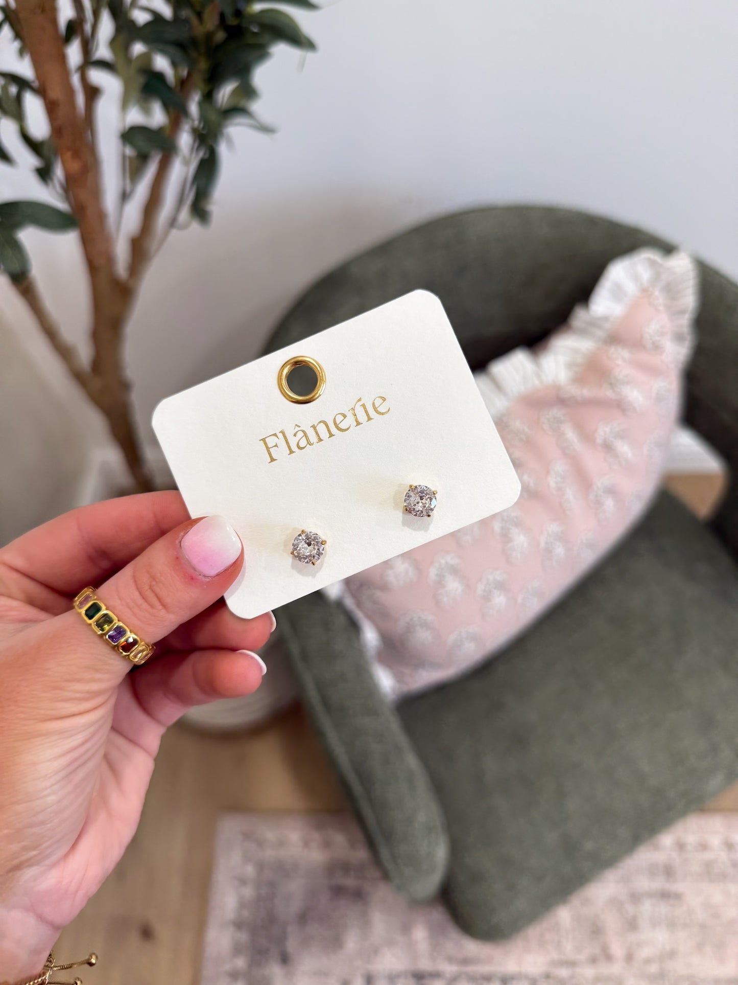 Avenn Round Earrings - waterproof