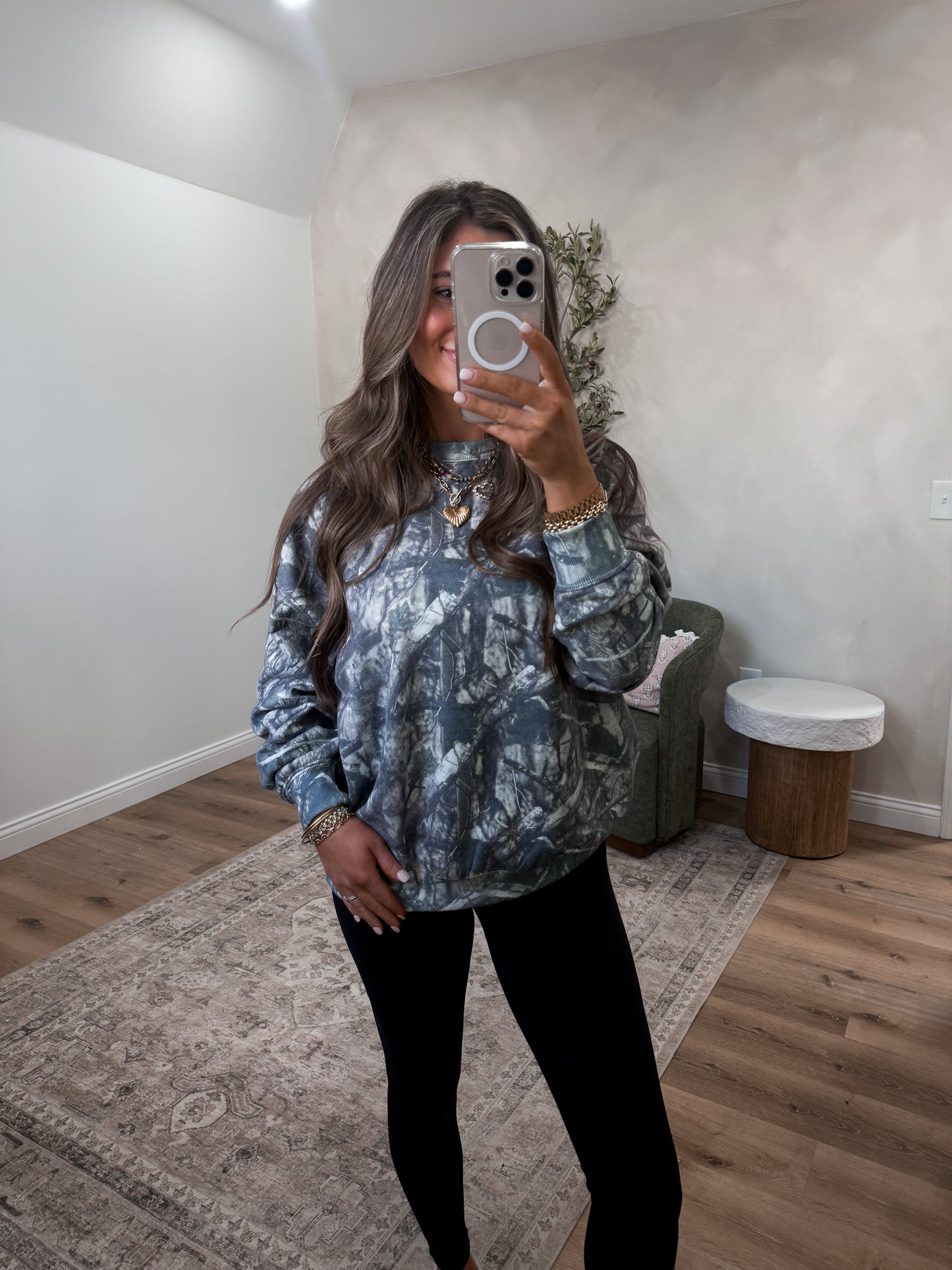 Camo Relaxed Pullover - olive