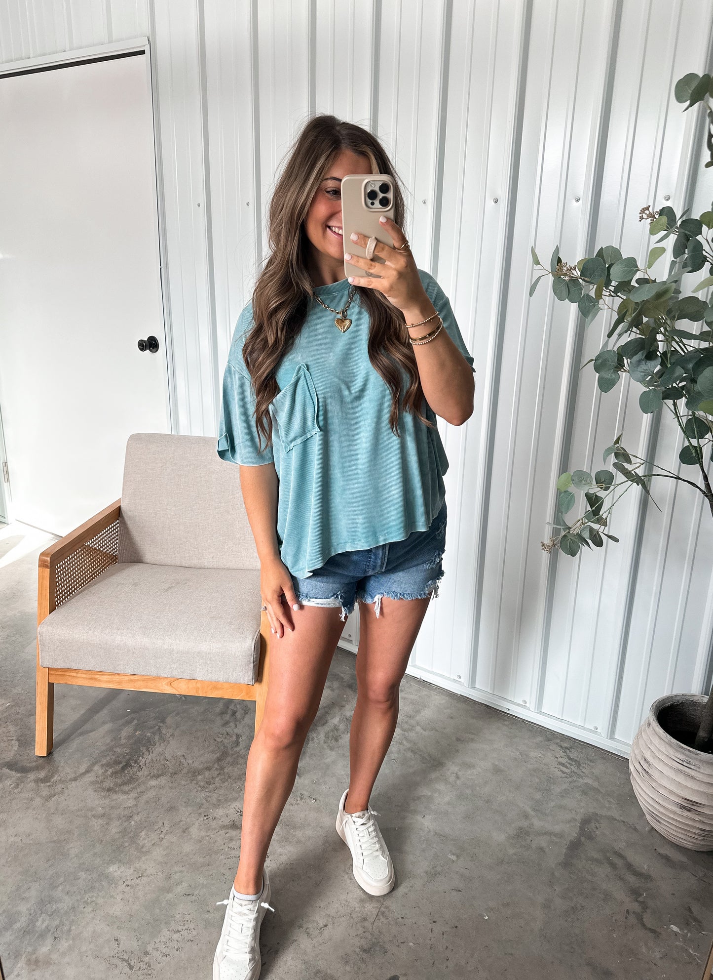 Droopy pocket tee - 3 Colors *RESTOCKS