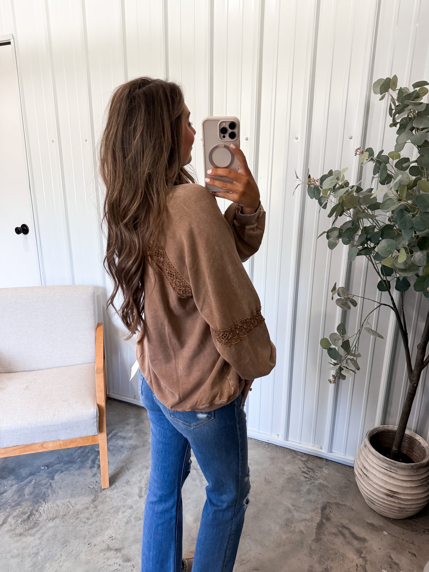 Mocha Muse Vintage Lace Pullover
