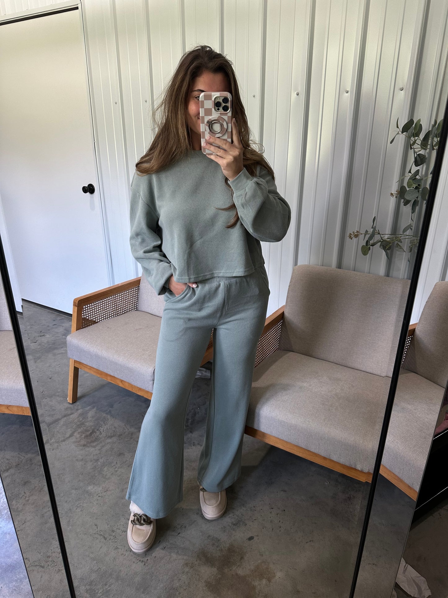 Lora Lounge Set