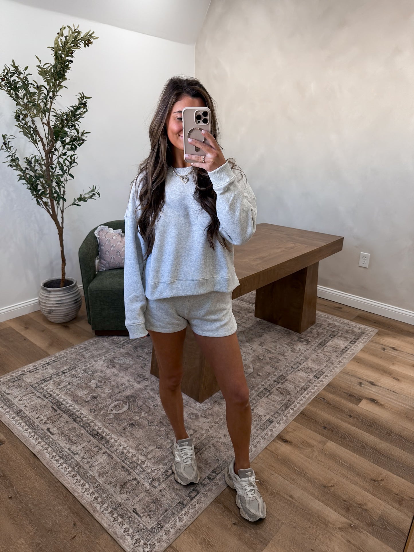 Elevated Essential short Set- Heather grey