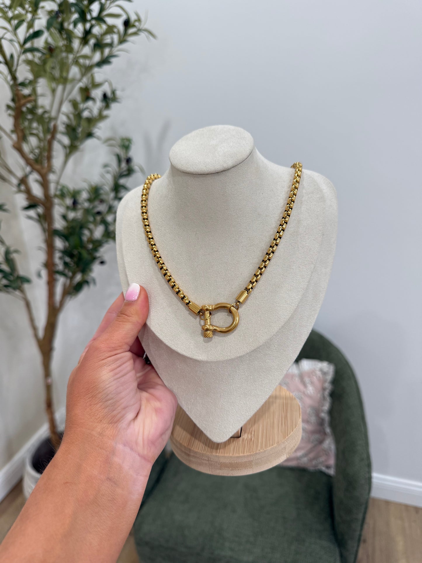 Lucky Me Horseshoe Toggle Necklace - waterproof