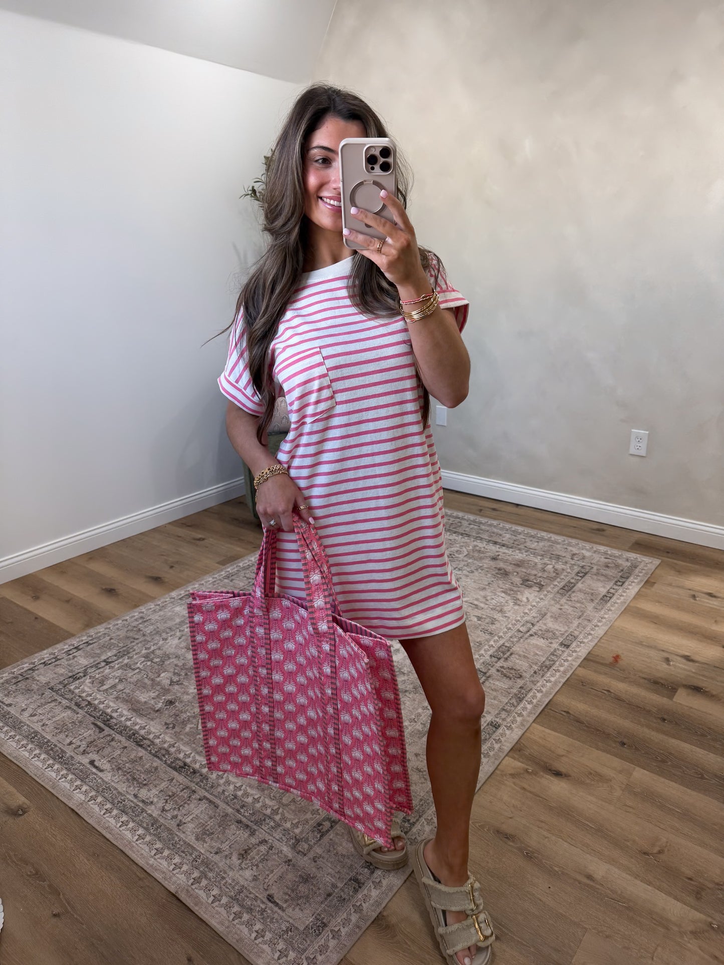 Abstract Affairs Reversible Quilted Tote Bag - pink