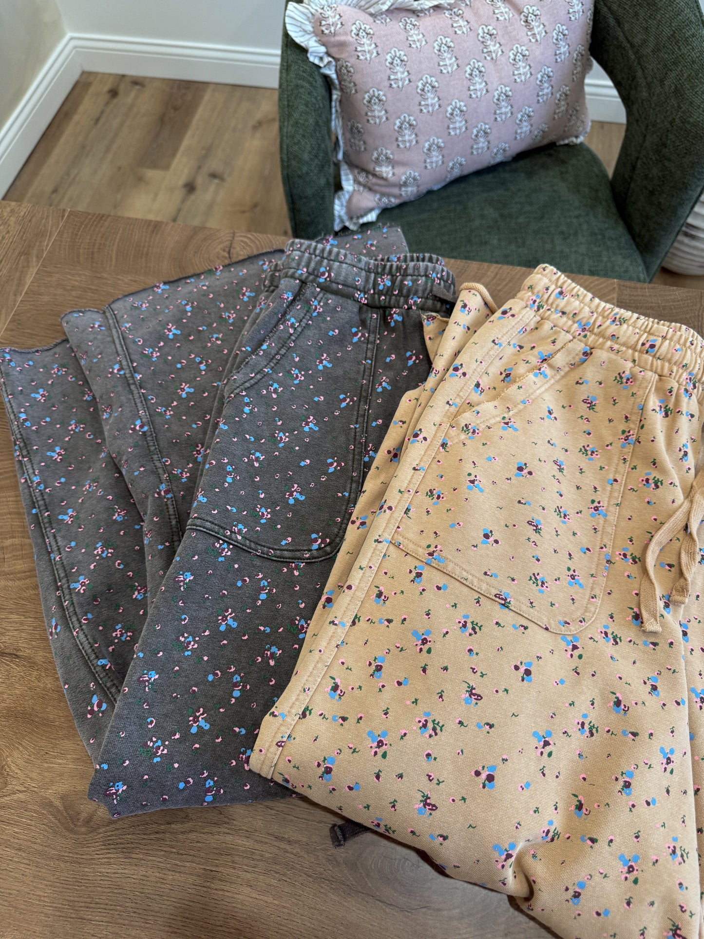 The Willow Floral Terry Pant - Ash