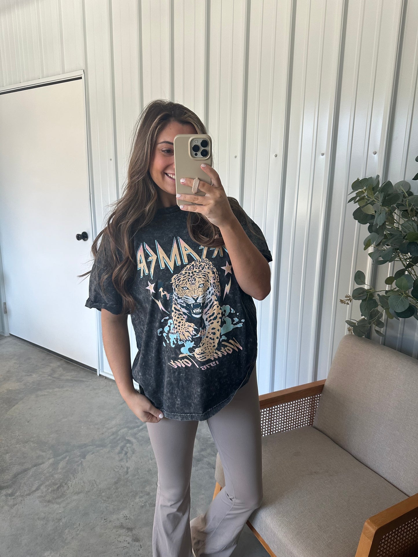 Dreamer Leopard World Tour Graphic Tee