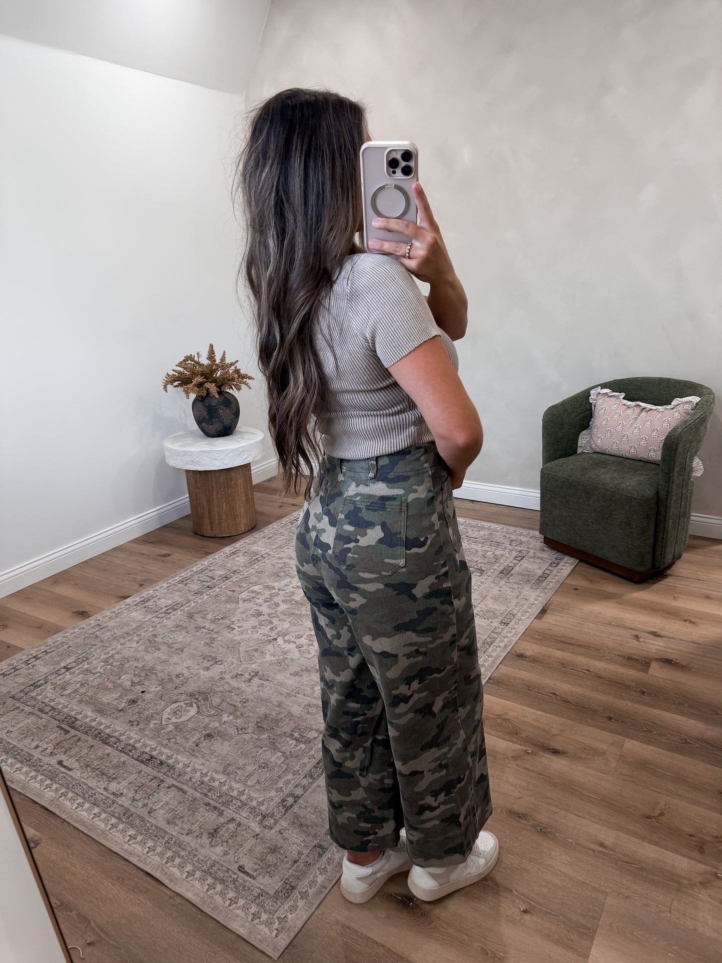 Untamed Relaxed Pocket Pants - camo