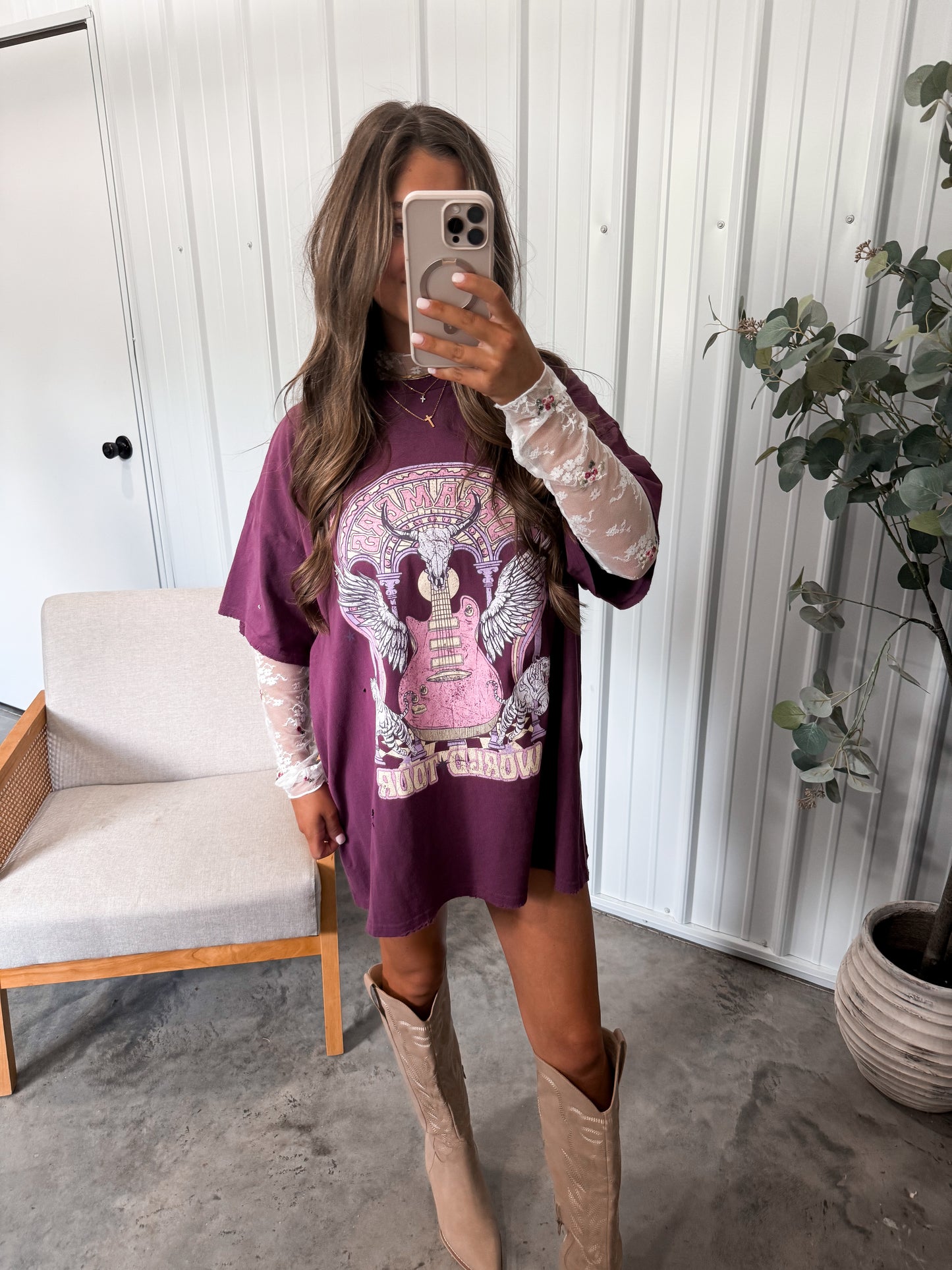 Dreamers World Tour Graphic Tee- Plum