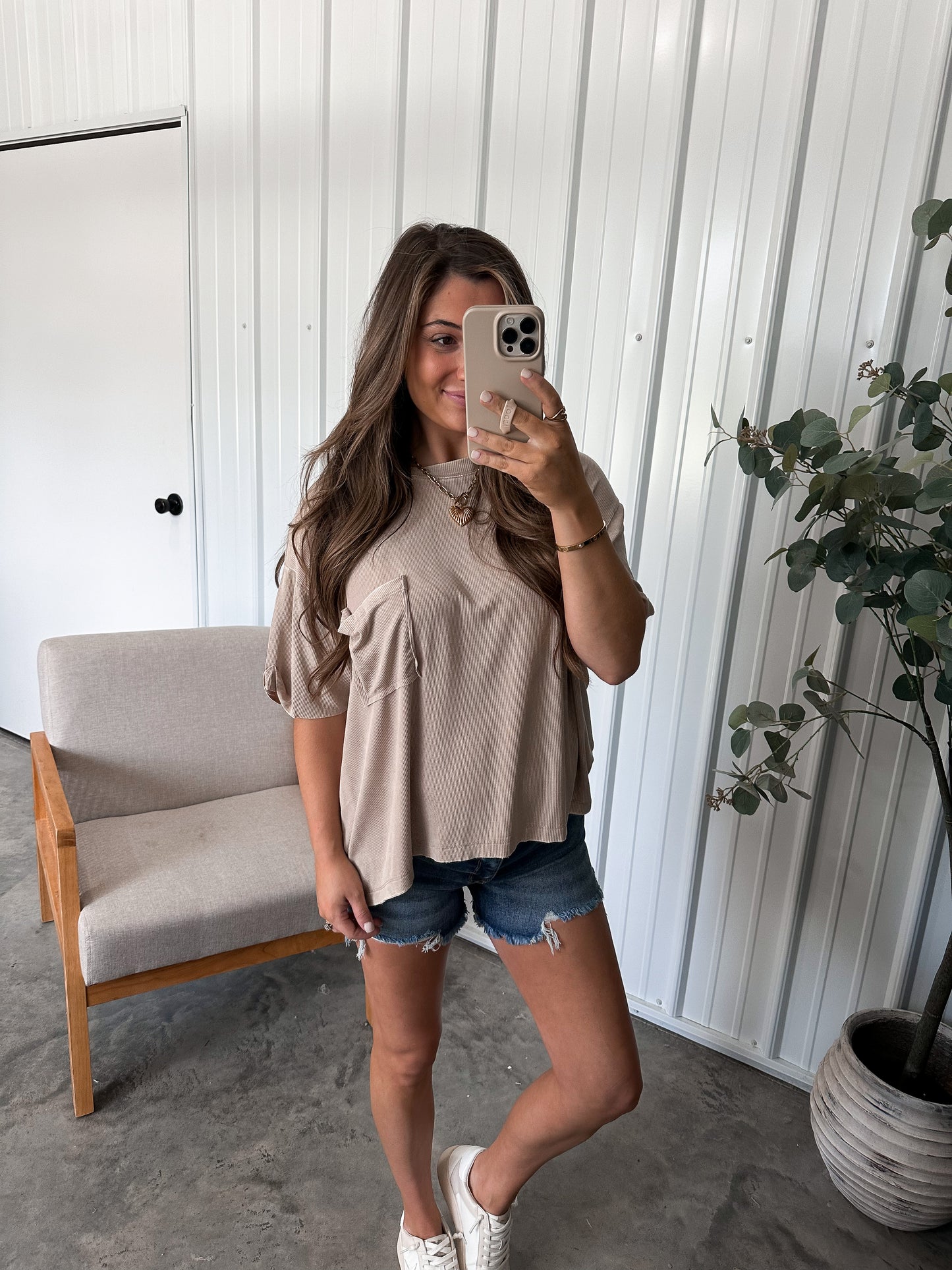 Droopy pocket tee - Sand Beige