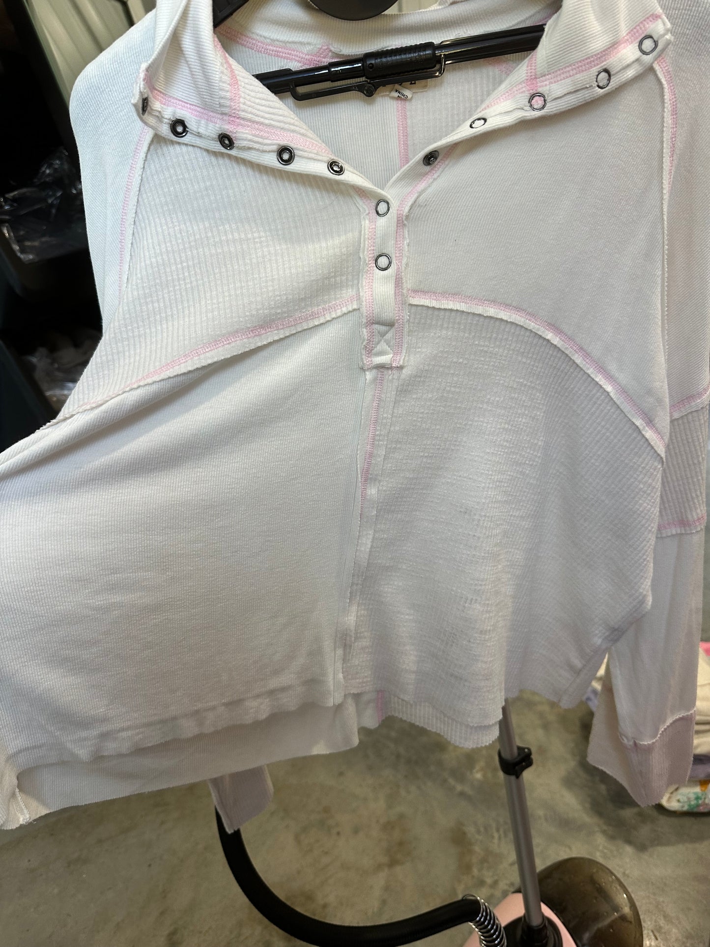 POL pullover *LIGHTLY LOVED*