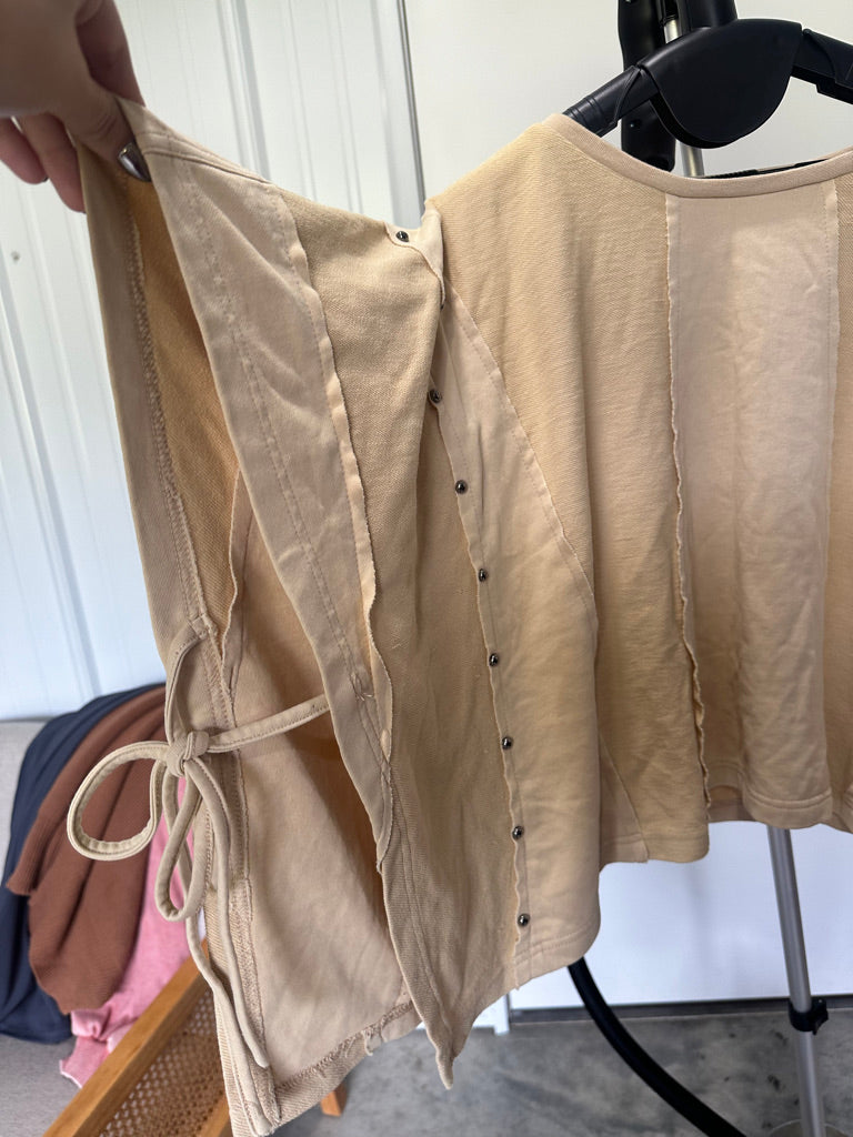 Studded Side Slit Tee **LIGHTLY LOVED**