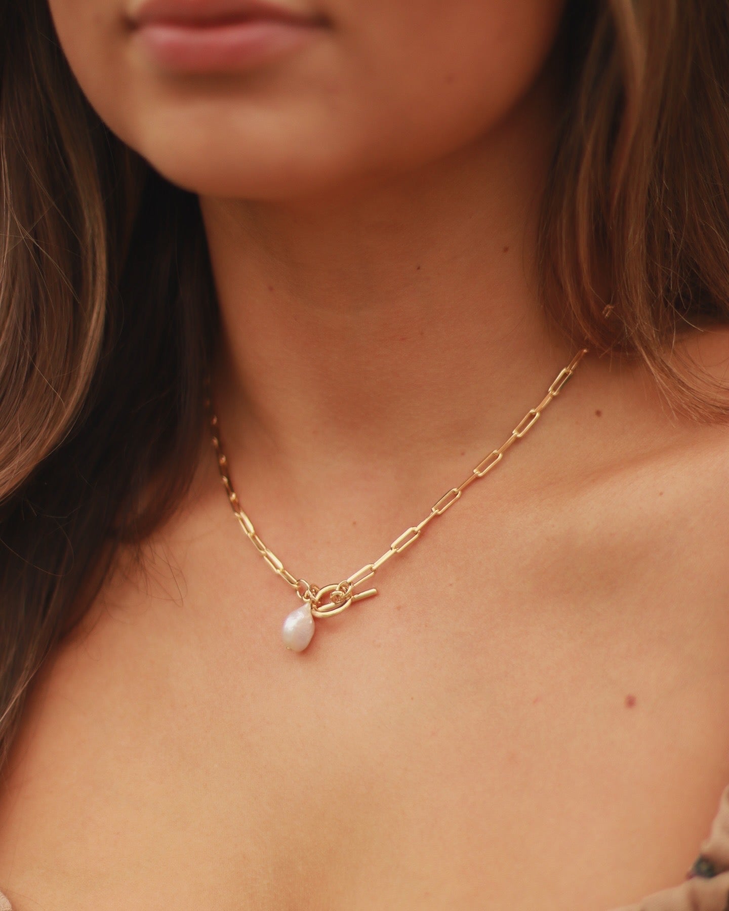 Toggle Chain Link Disc Pearl Charm Necklace