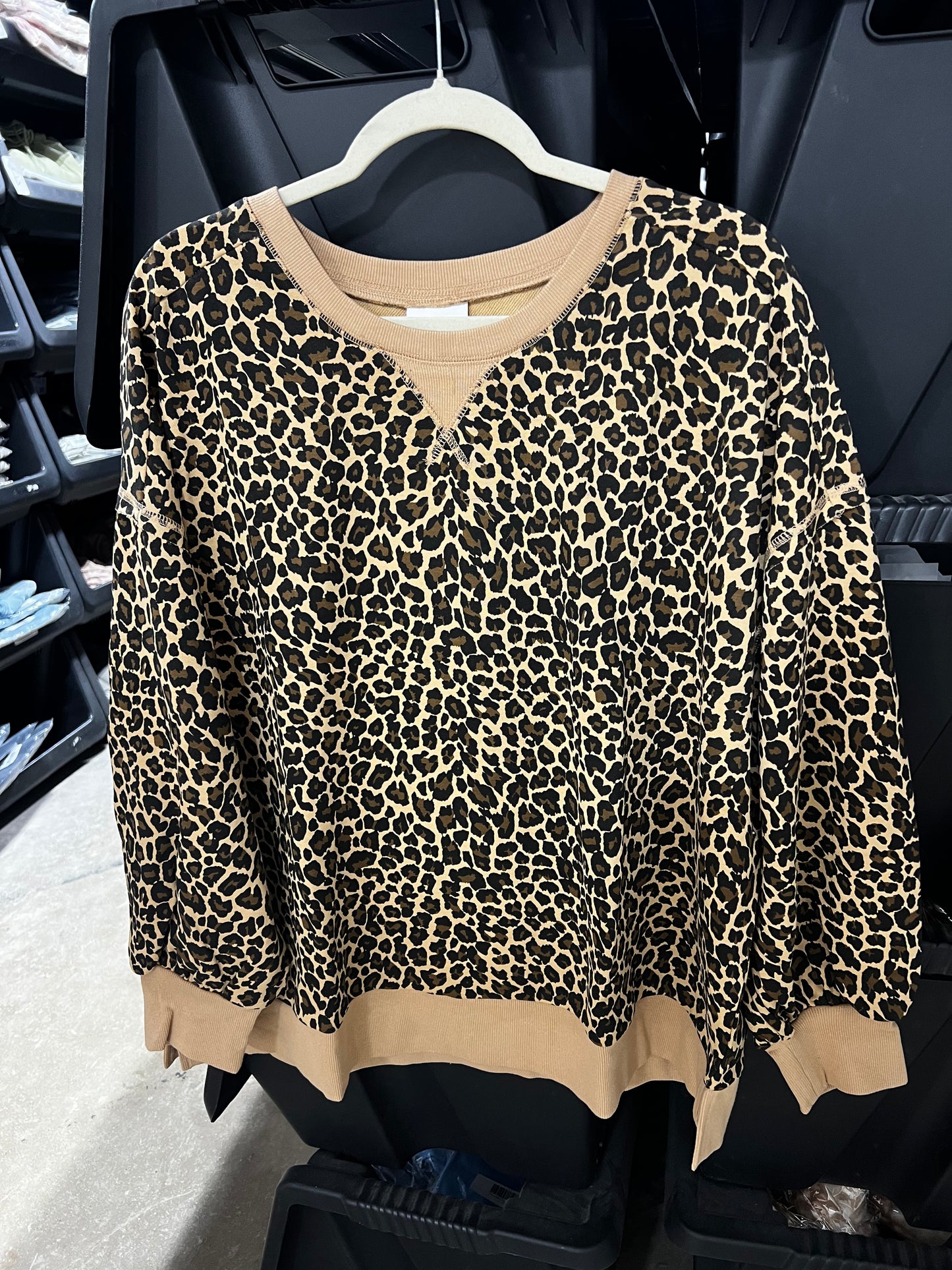 PLUS SIZE Leopard Knit Casual Pullover - beige