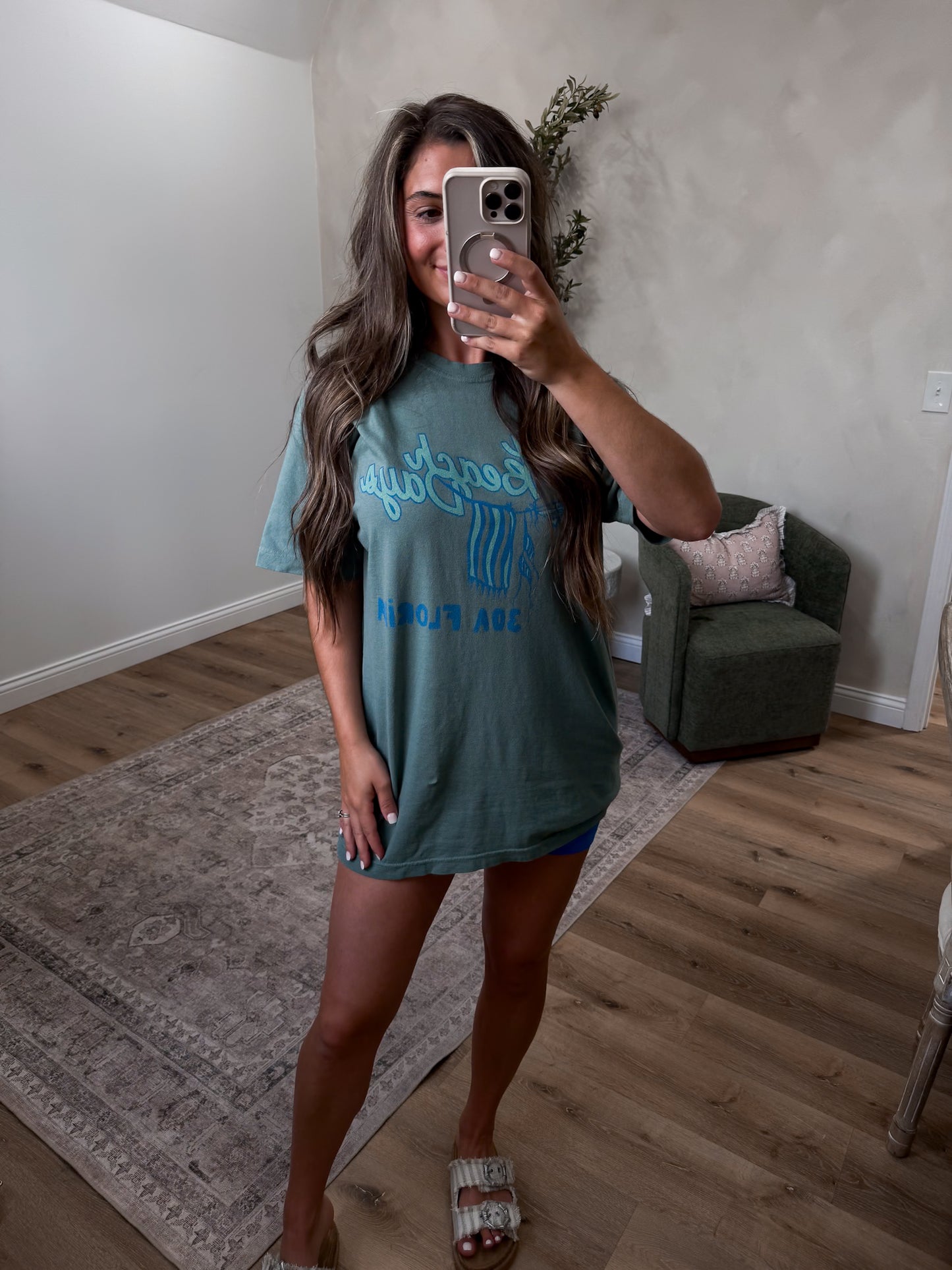 Lazy Beach Days Graphic Tee - light green