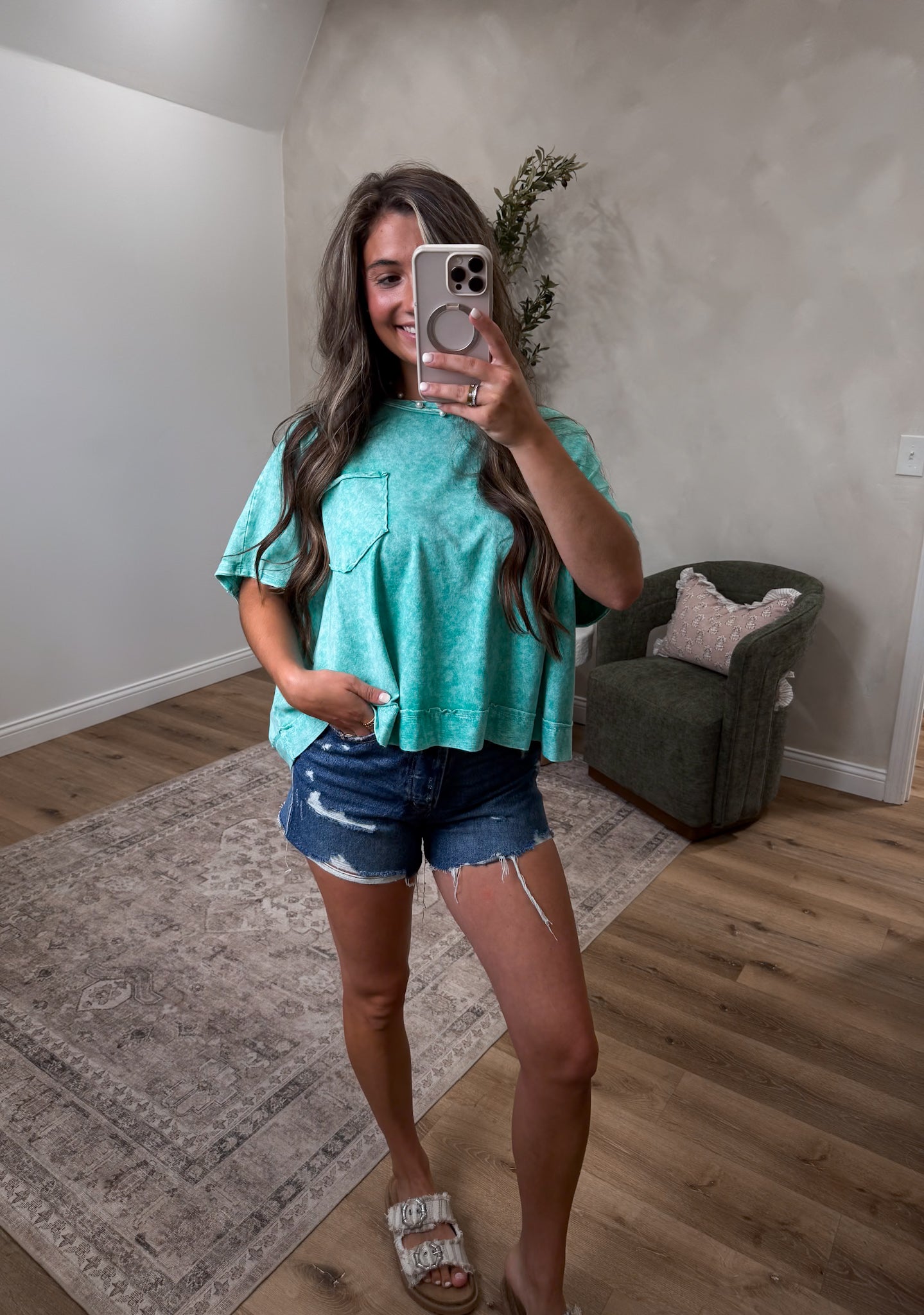 Shelbi Halo Washed Oversized Tee - kelly green