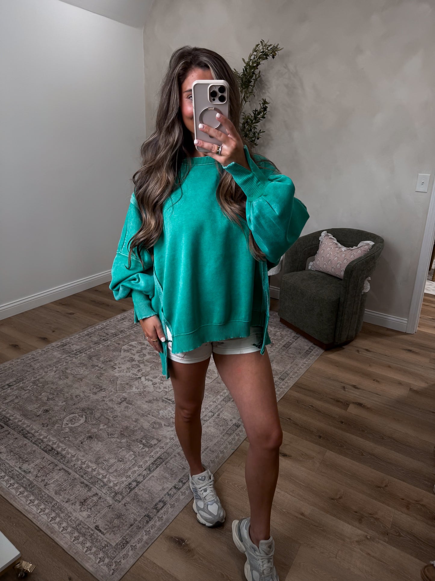 Hallie Mineral Washed Pullover - kelly green