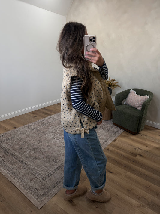 Field of Hearts Vest - camel