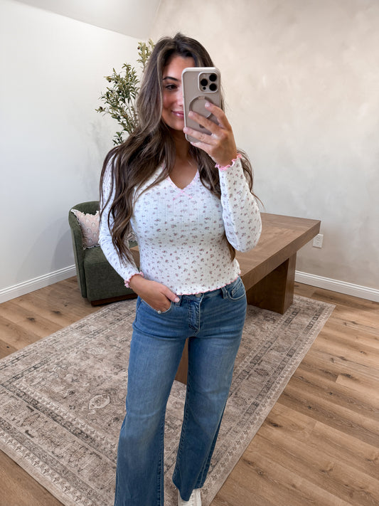 The Kinsley Floral Knit V Neck Top
