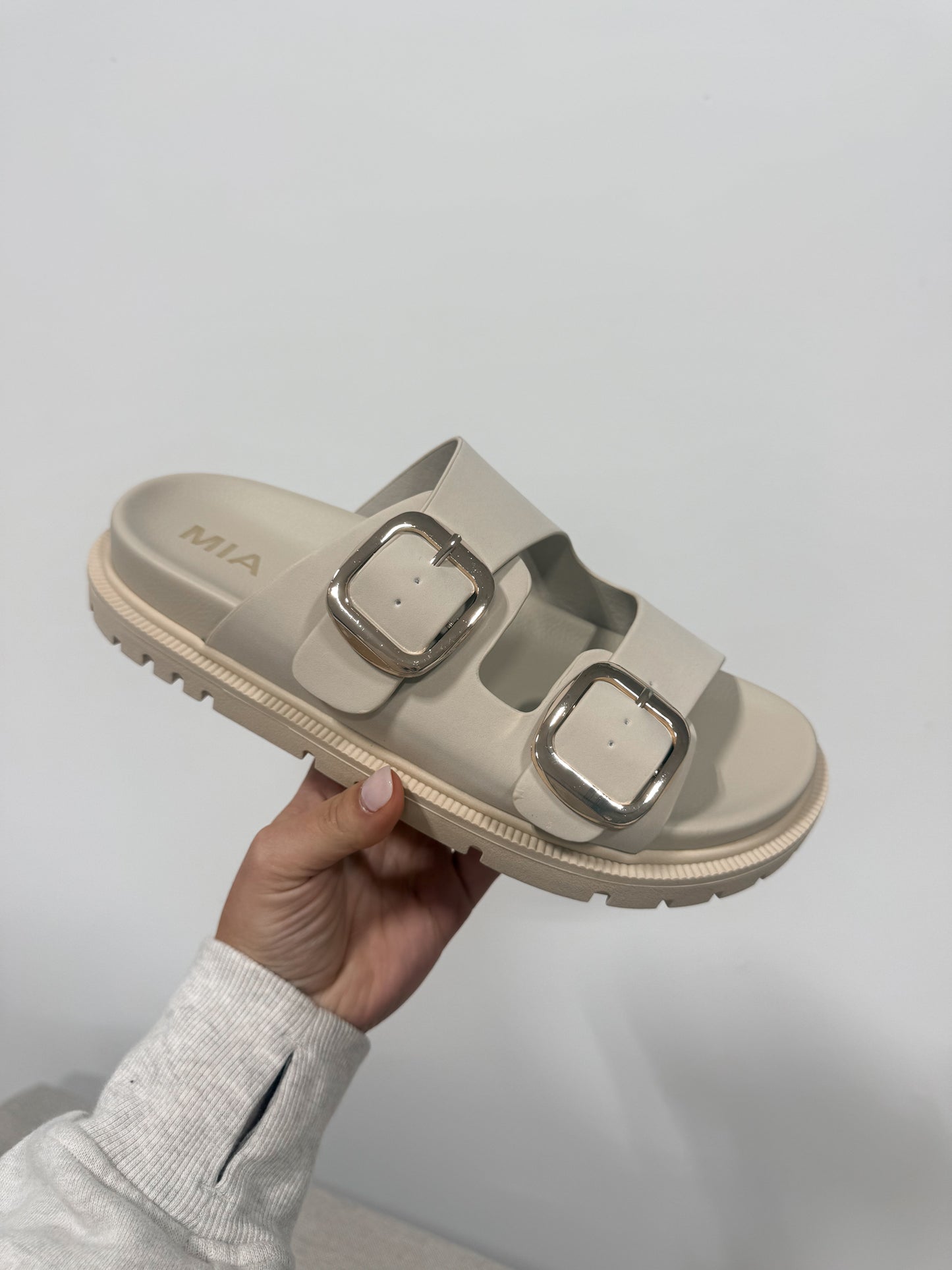 Earthloom Sandals - seashell