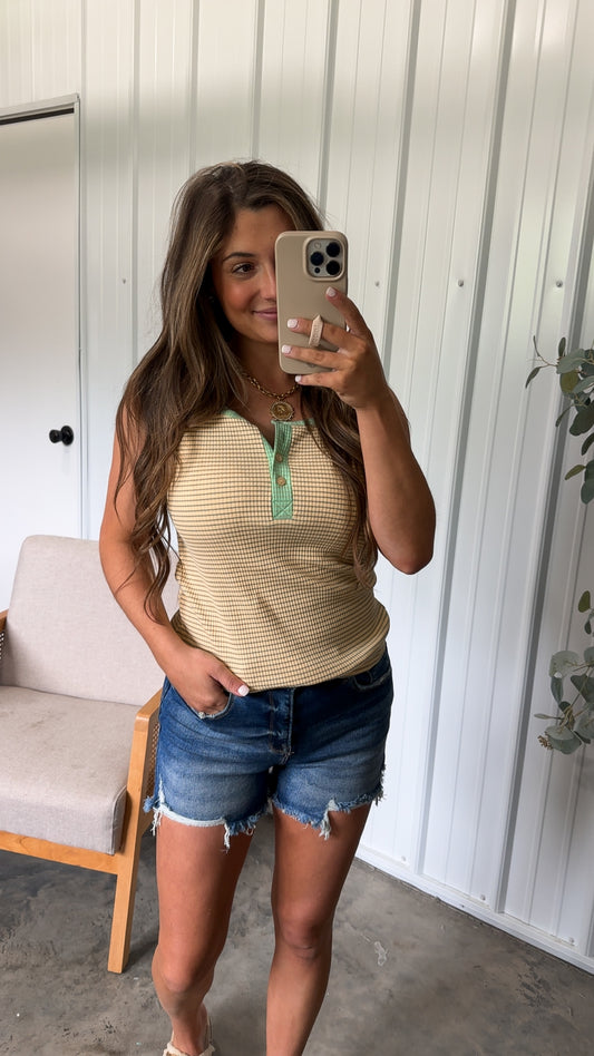 Savanna Contrast Tank- Banana Combo