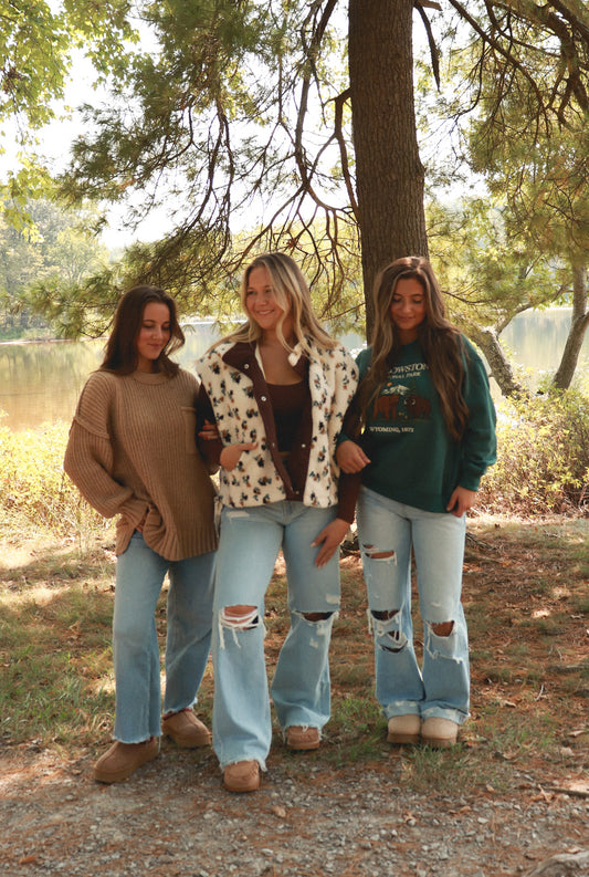 Yellowstone Embroidered Pullover - dark green