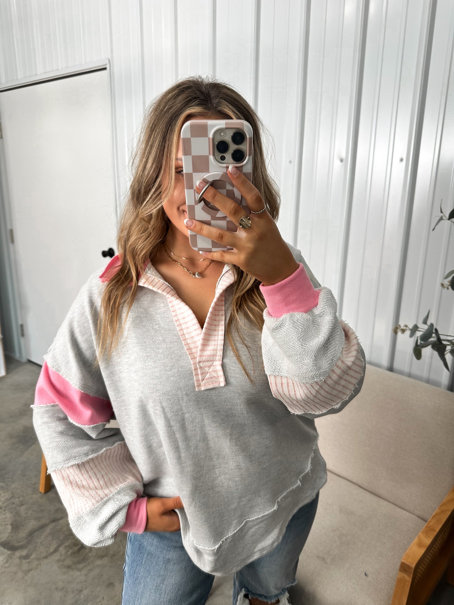 Avery Pullover - Grey/Pink