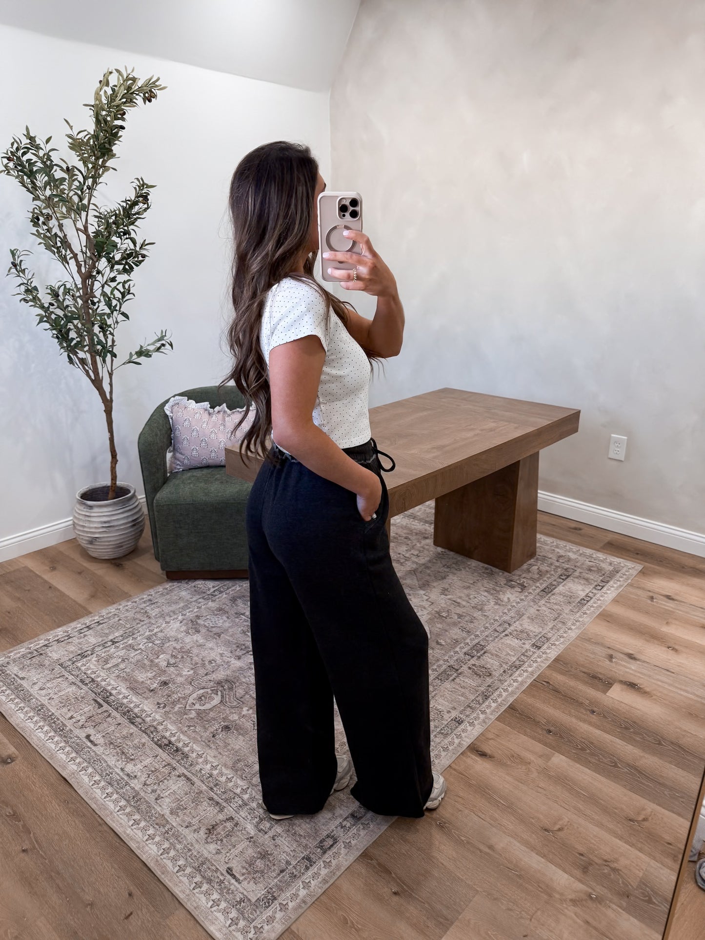 Elsa Fleece Lounge Pants - black