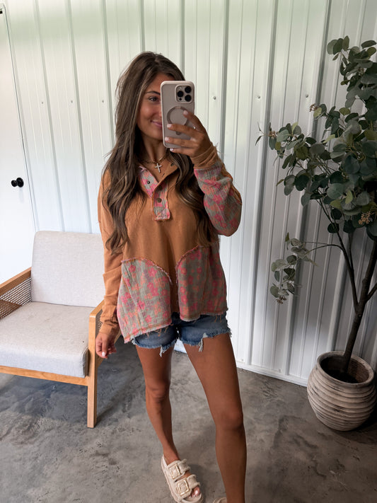 Tayla Contrast Pullover- Khaki/Floral