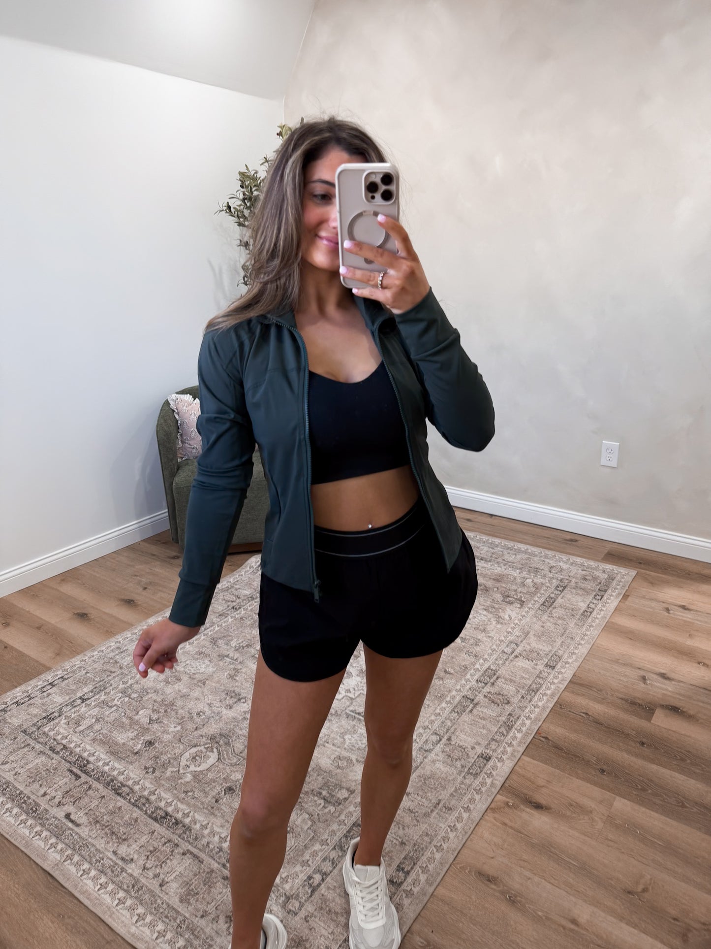 Sculpting athletic shorts - black