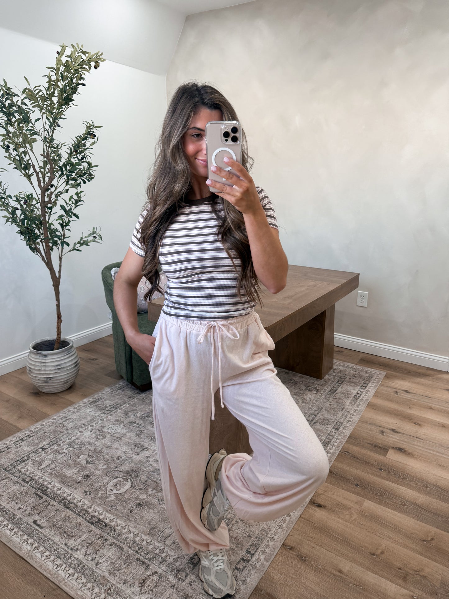 The Ivy Drawstring jogger Pant - dusty pink