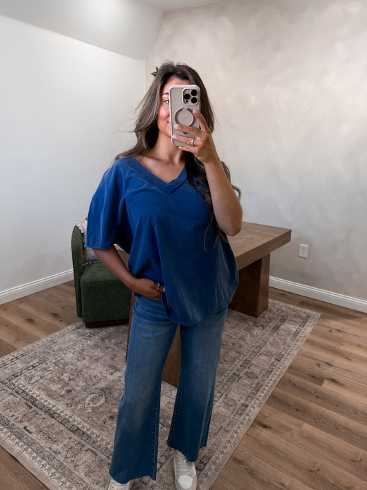 The Lyla Light Washed V-Neck Oversized Tee - navy
