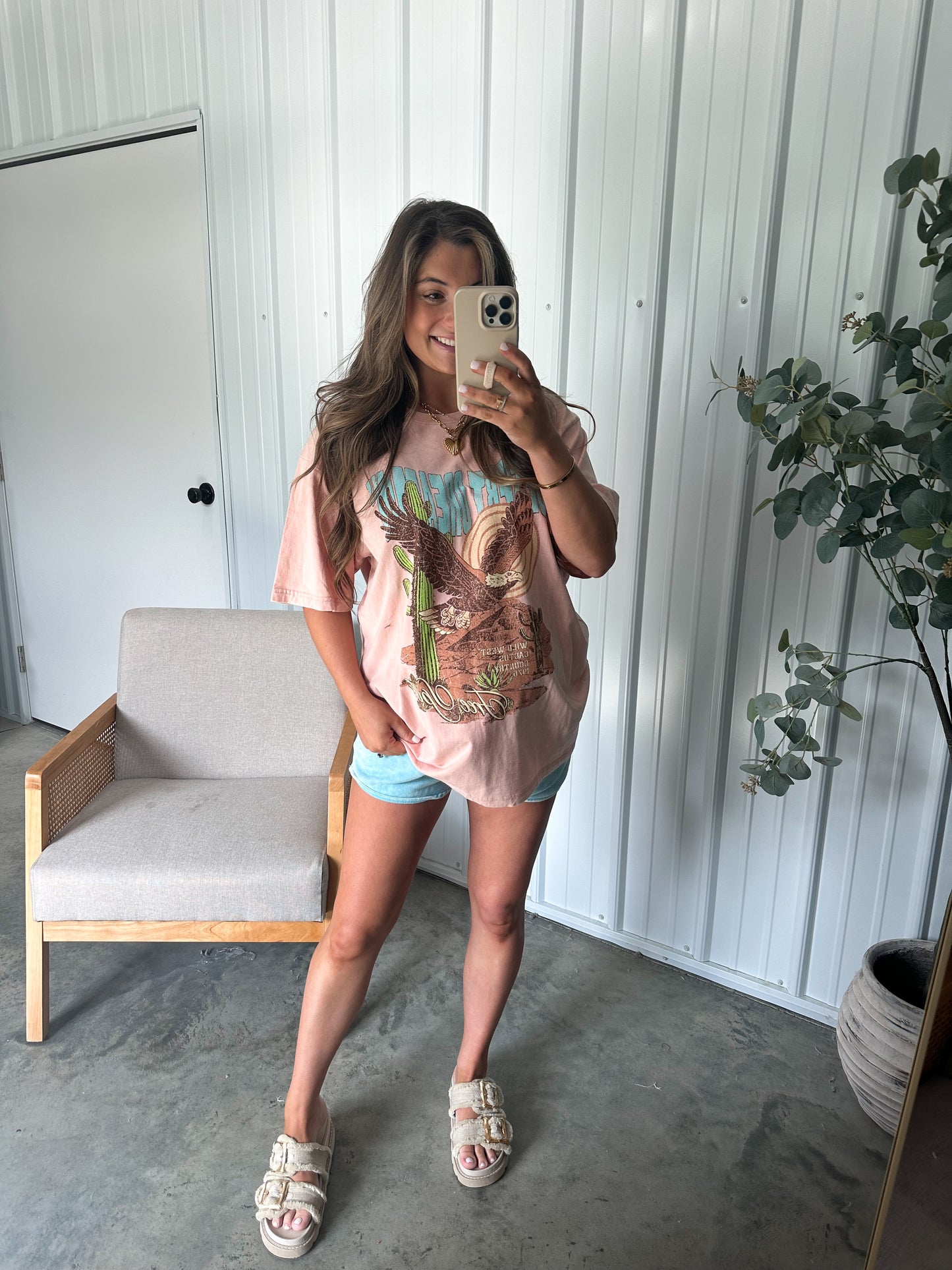 Desert Dreamin Graphic Tee- Salmon