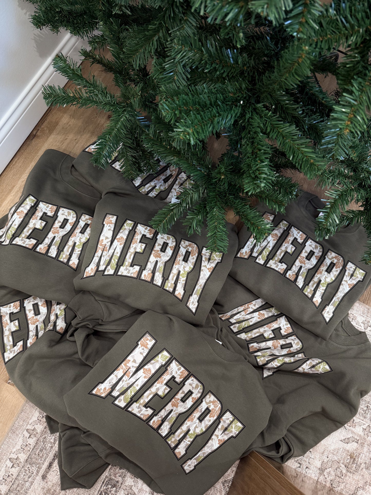 Merry White Camo Cozy Crew - Pinegreen