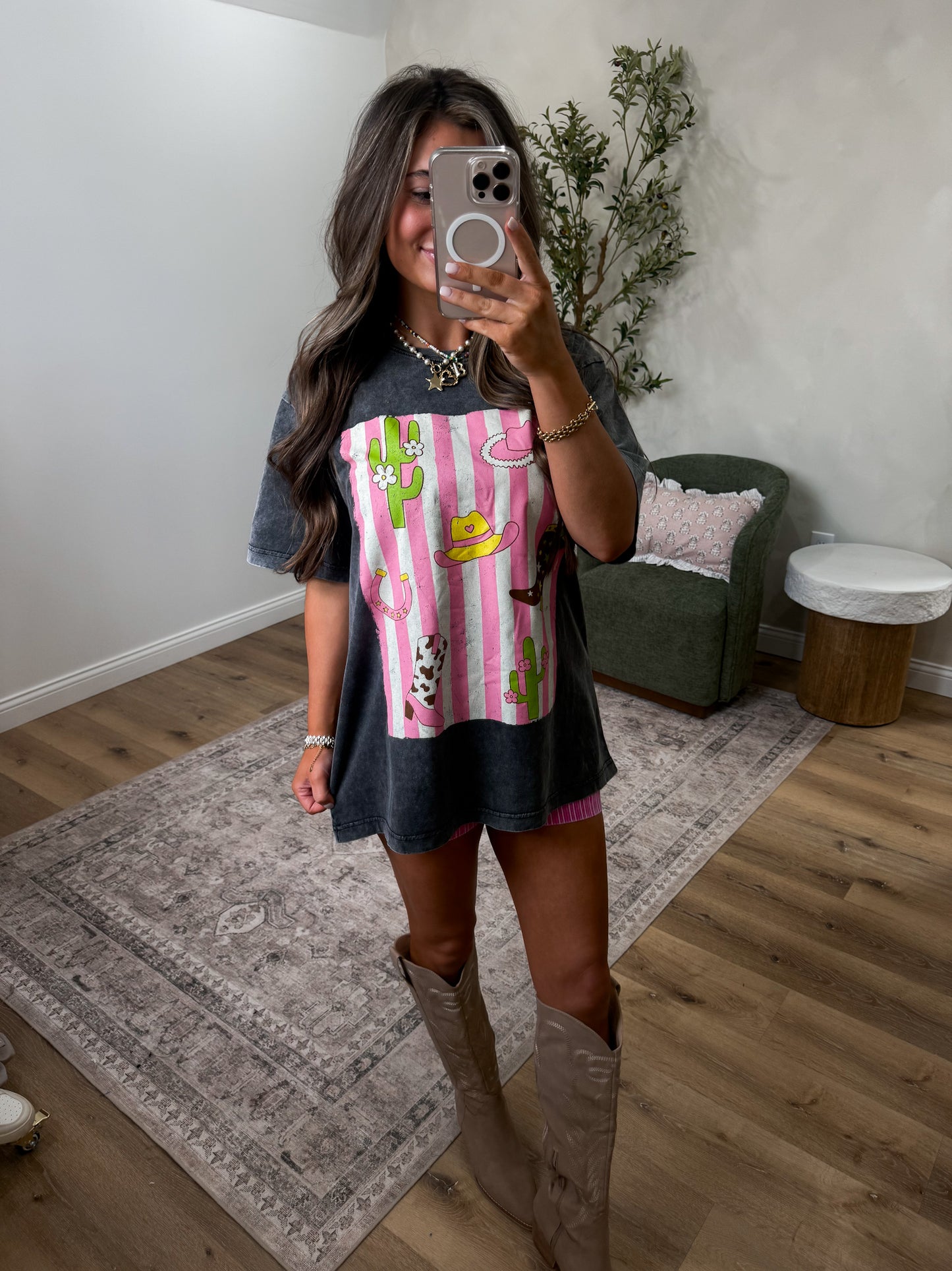Western Elements Mineral Washed Graphic Tee - black