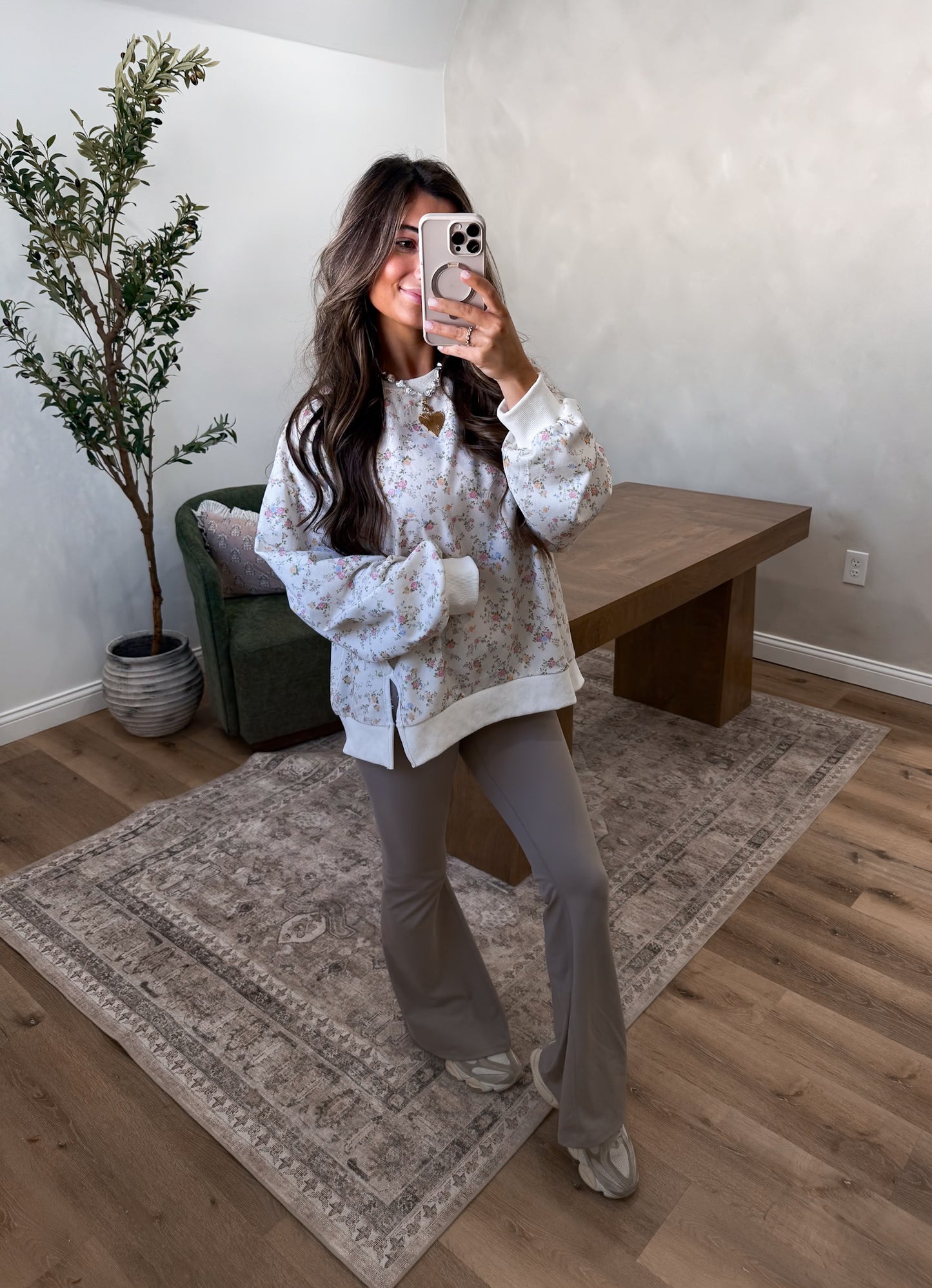 Poppy Floral Exposed Seam Pullover
