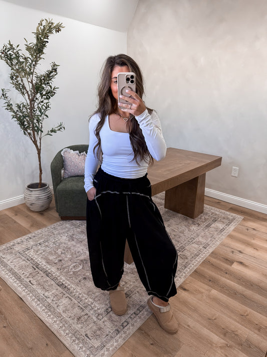 Overlock Barrel Joggers - black