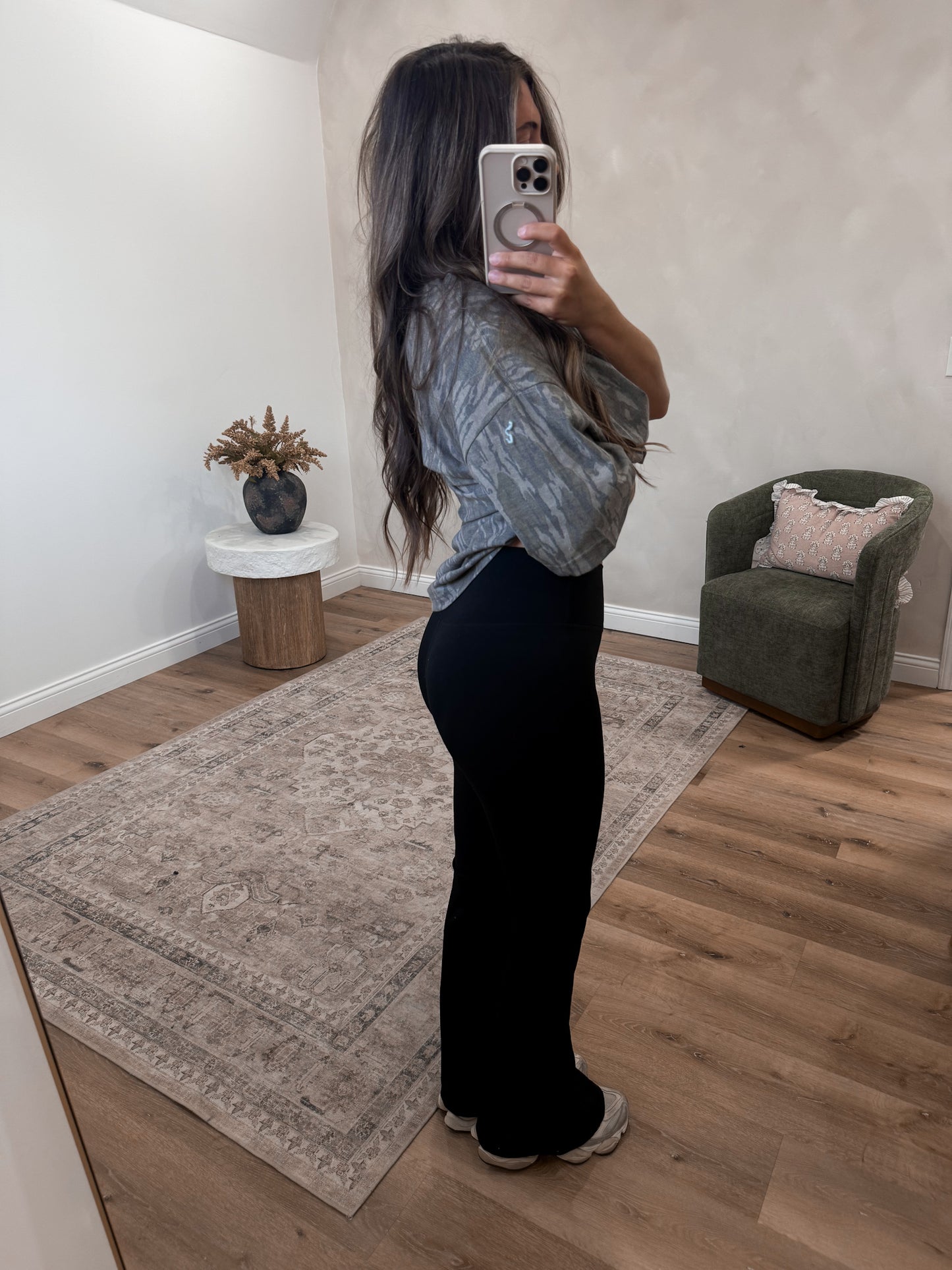 Crossover butter Flare Leggings - black