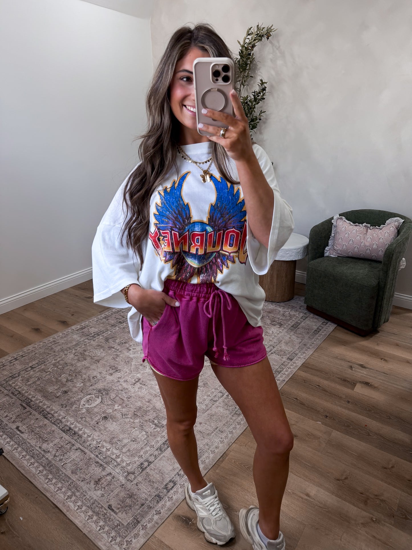Journey Graphic Tee - pearl
