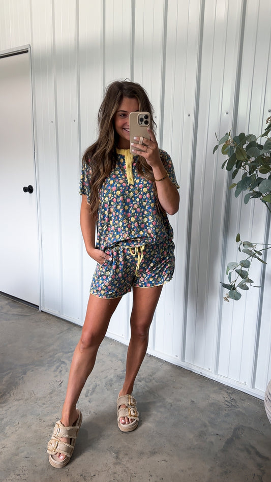 Daizy Set- Blue/Yellow Floral