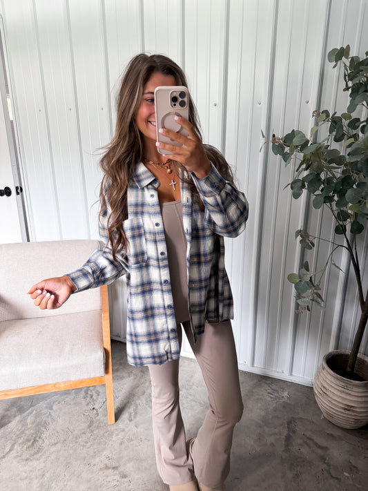 Raven Raw Edged Flannel- Ivory/Blue
