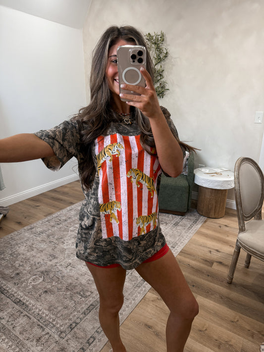 Multi Leopard Graphic Camo Tee - camo