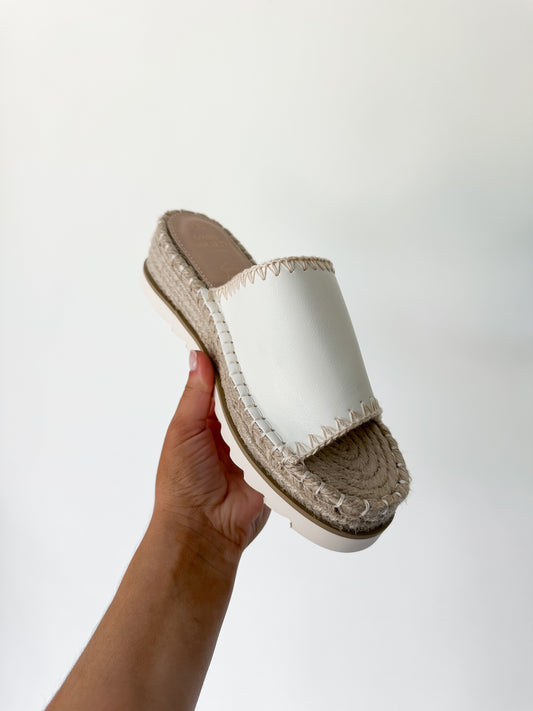 The Vista Sandal - White