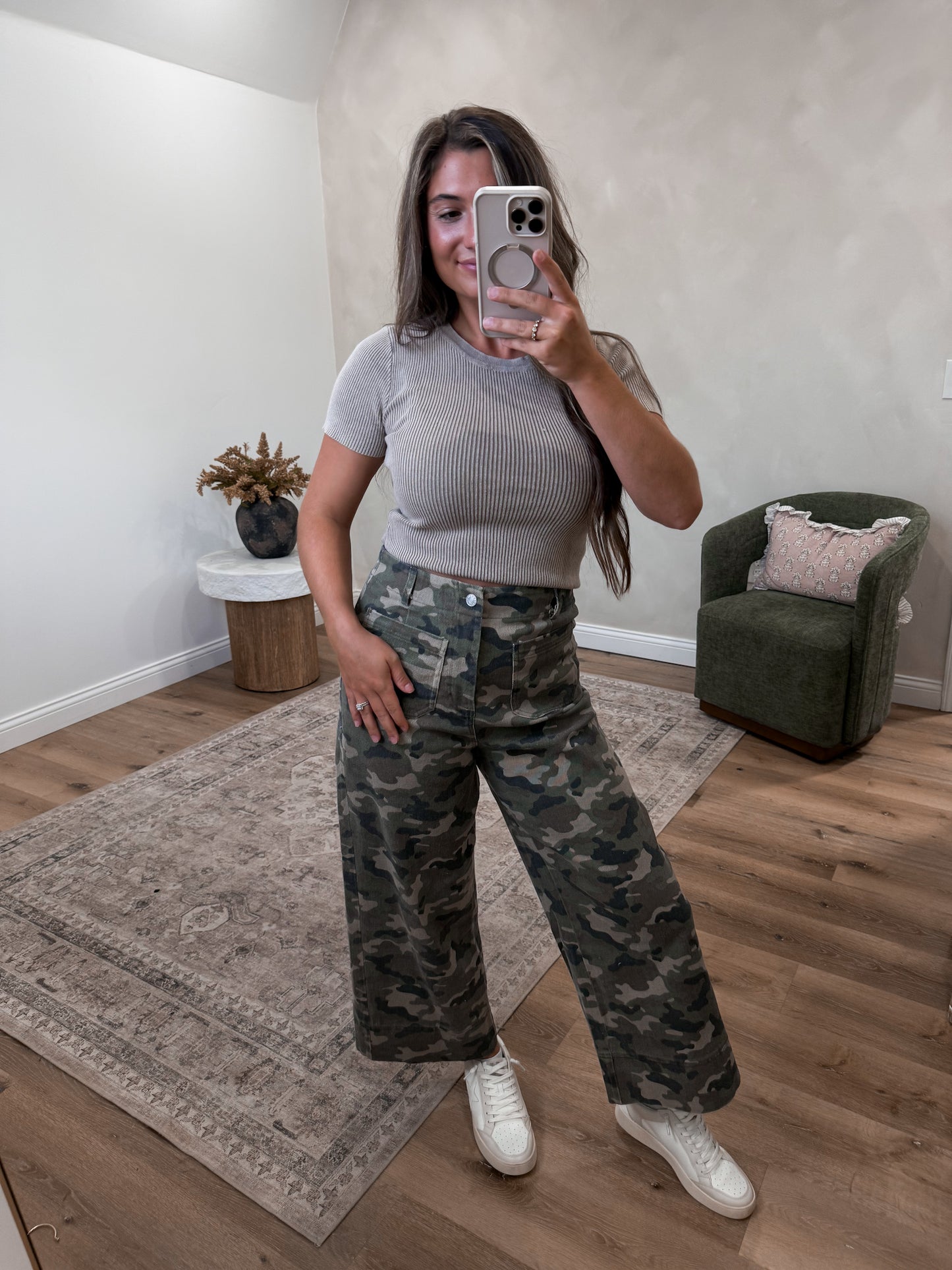 Untamed Relaxed Pocket Pants - camo