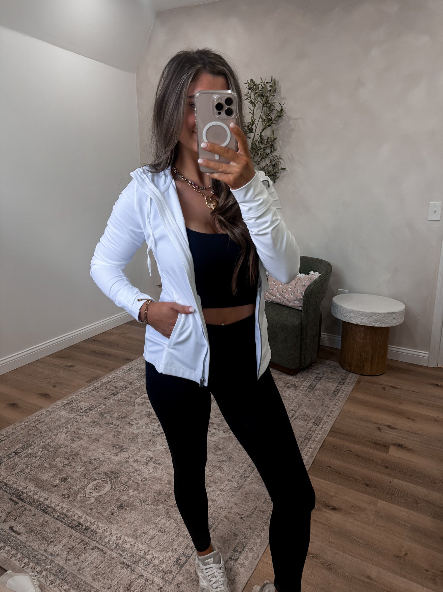 Performance Active Jacket - white