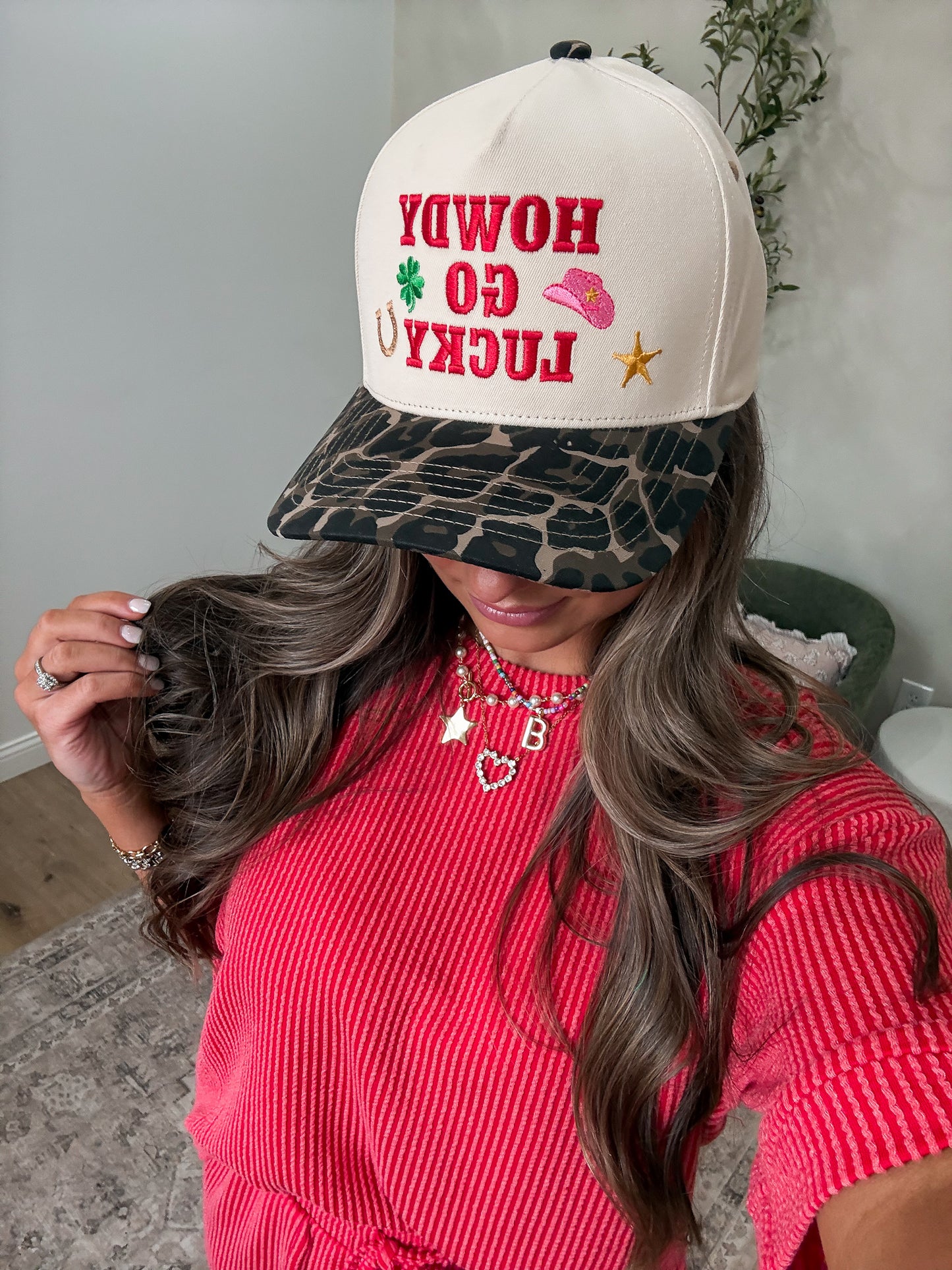 Howdy Go Lucky Trucker Hat - beige/leopard