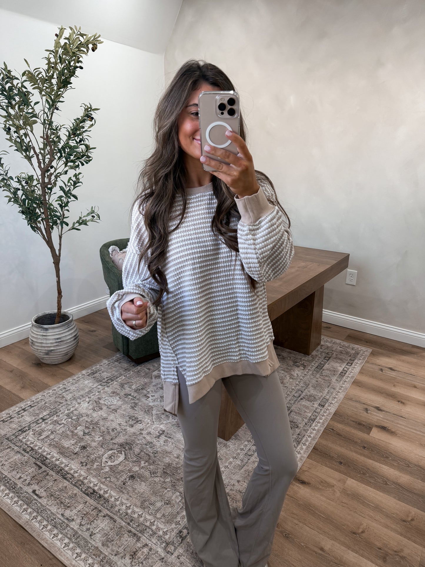 Textured Ease Crewneck - Beige