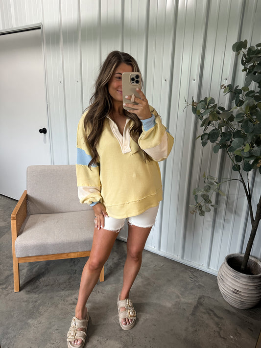 Avery Pullover - Butter Yellow/Baby Blue