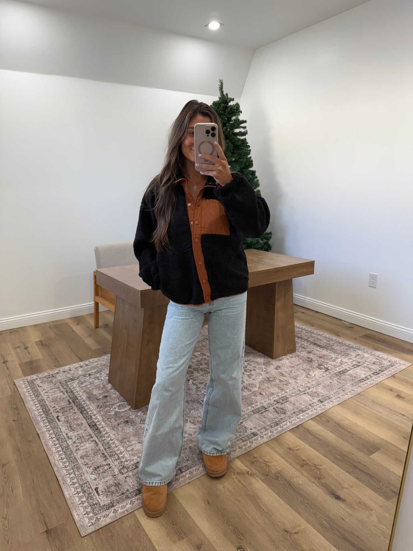 Sherpa button down black / camel DOORBUSTER